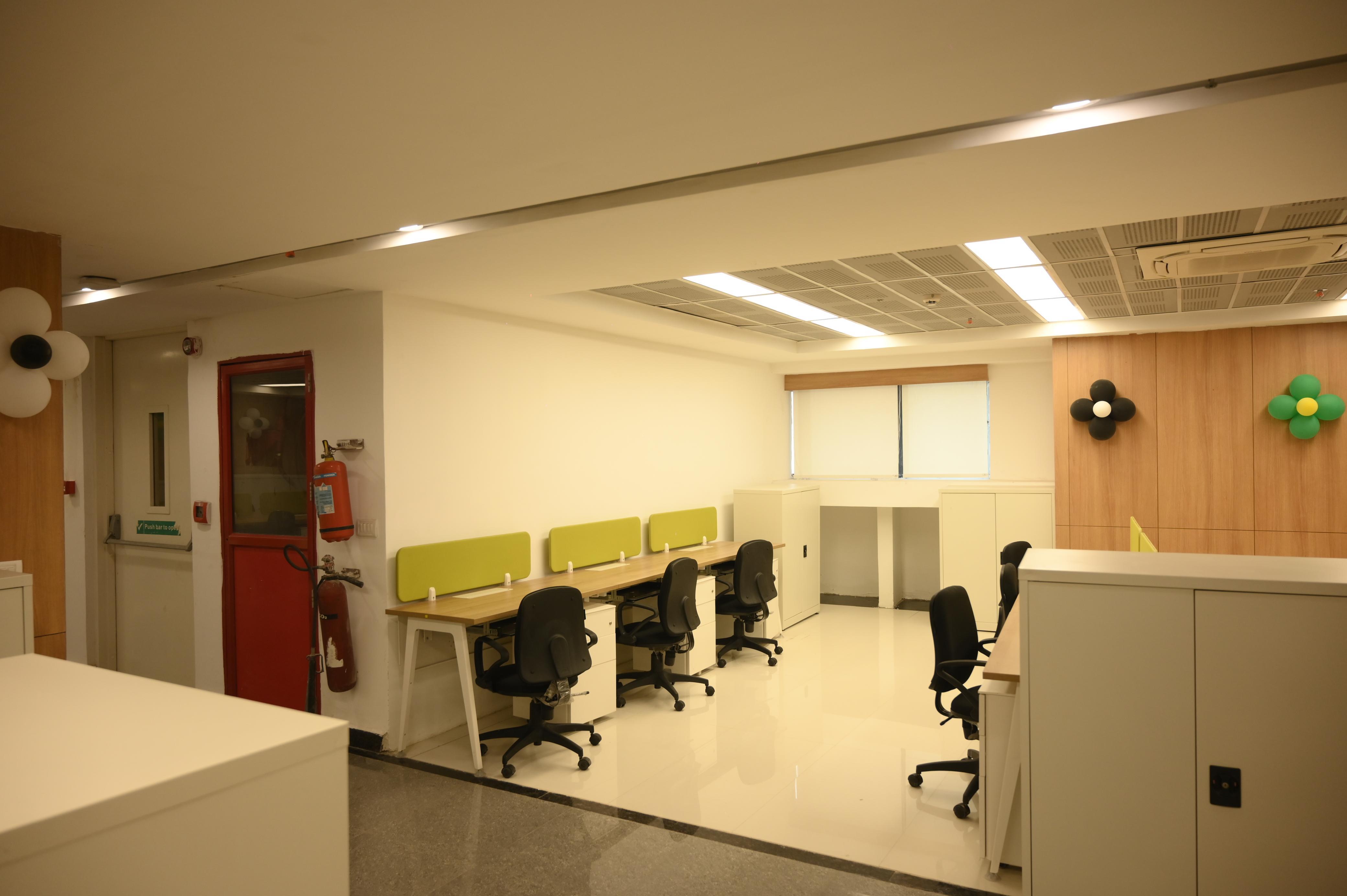 Interior Fitout of New Office, AICIL Bhubaneshwar detail 2